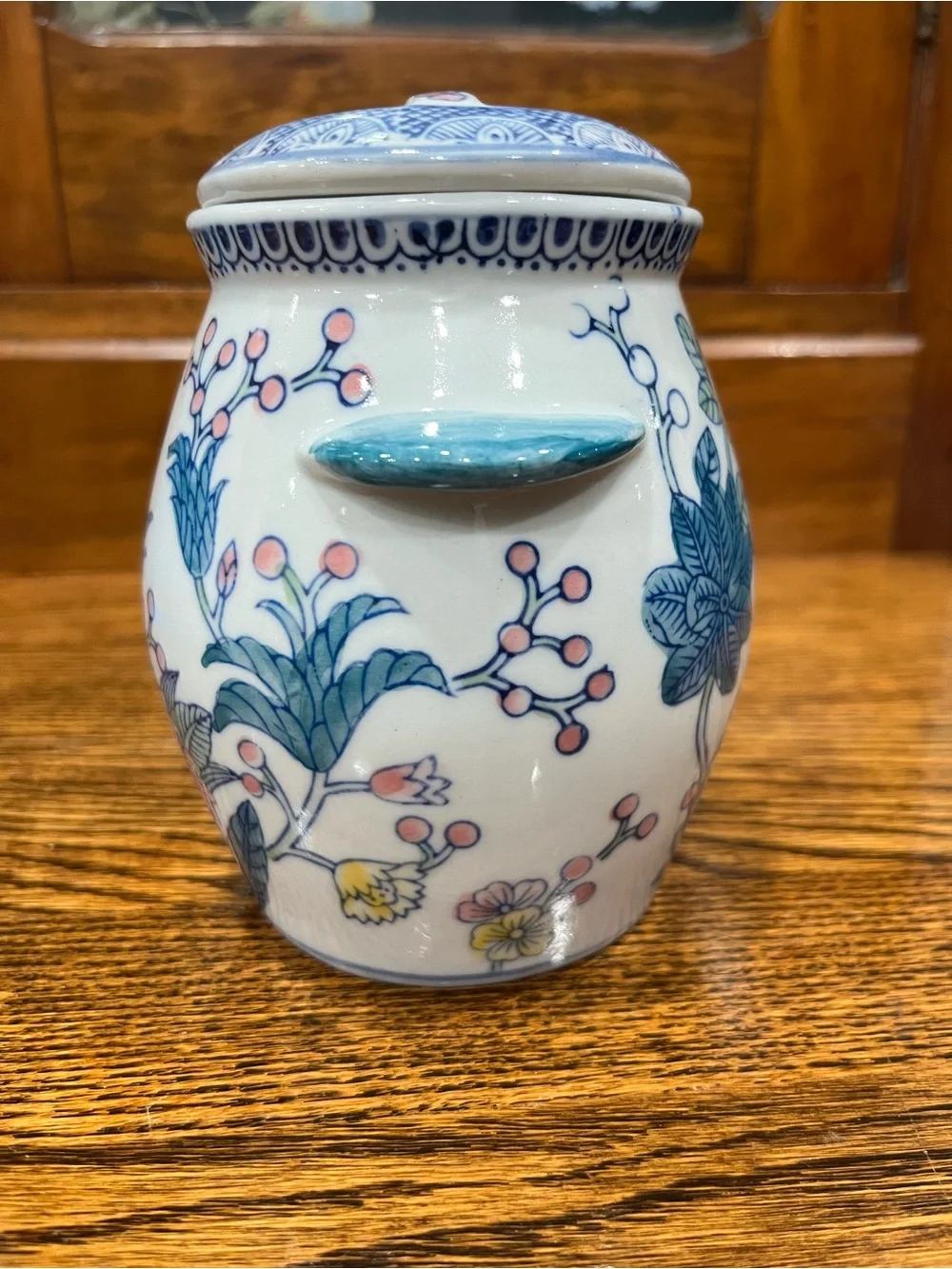 Vintage Floral Ginger Jar – Blue & White Porcelain – Chinoiserie Decor 5.5” Tall